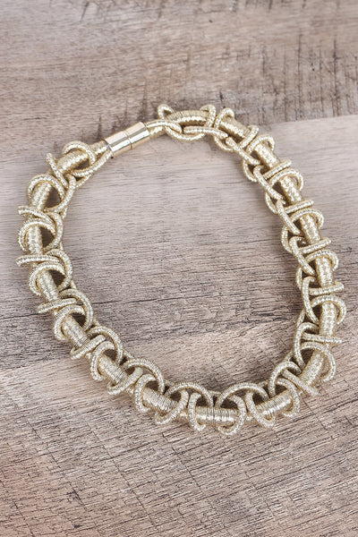 Twisted Metallic Wire Collar Necklace